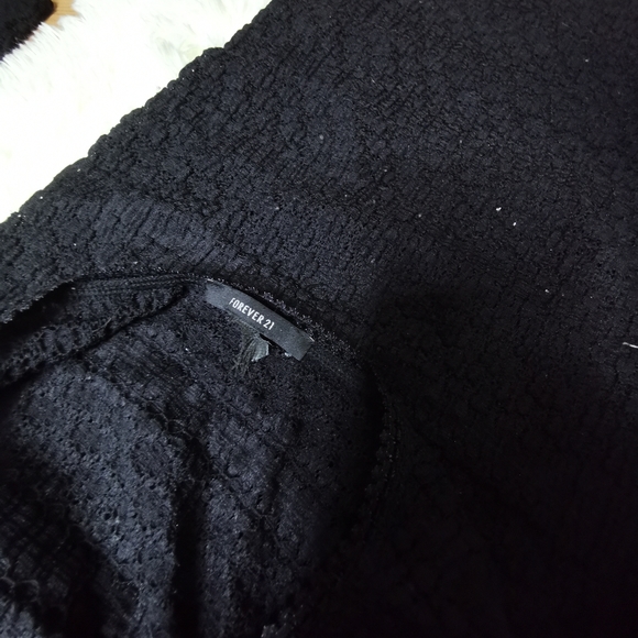 Black Dress - Picture 7 of 9